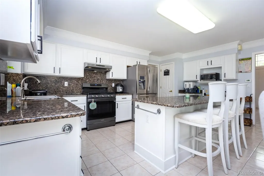 45520 Morningside Road Canton Charter Township MI 48187