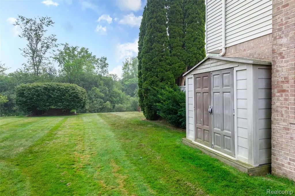 45520 Morningside Road Canton Charter Township MI 48187