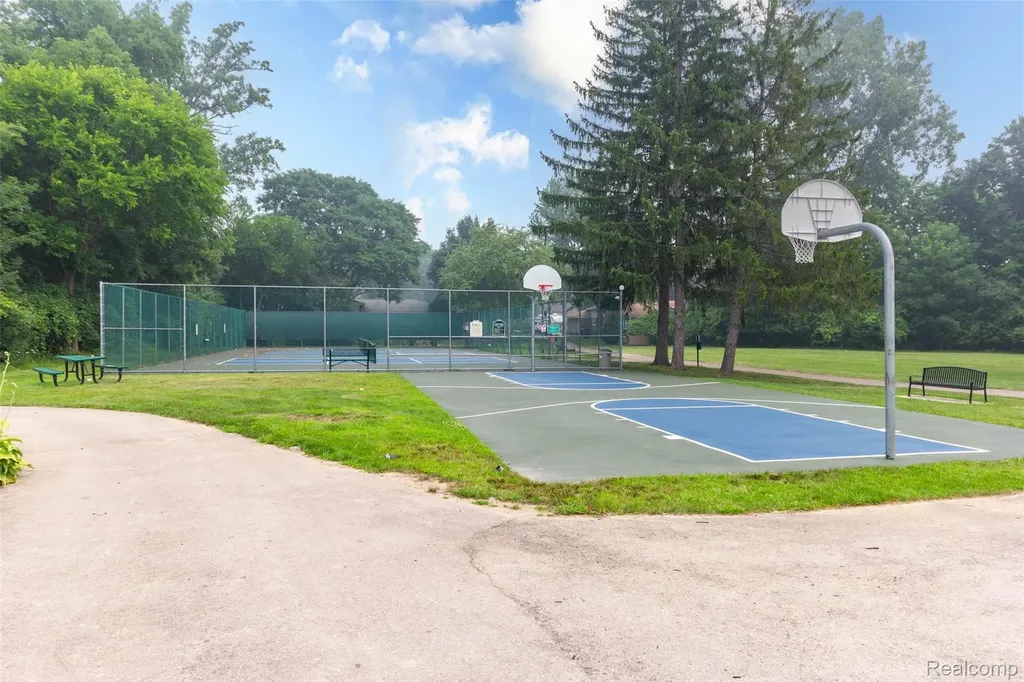 45520 Morningside Road Canton Charter Township MI 48187