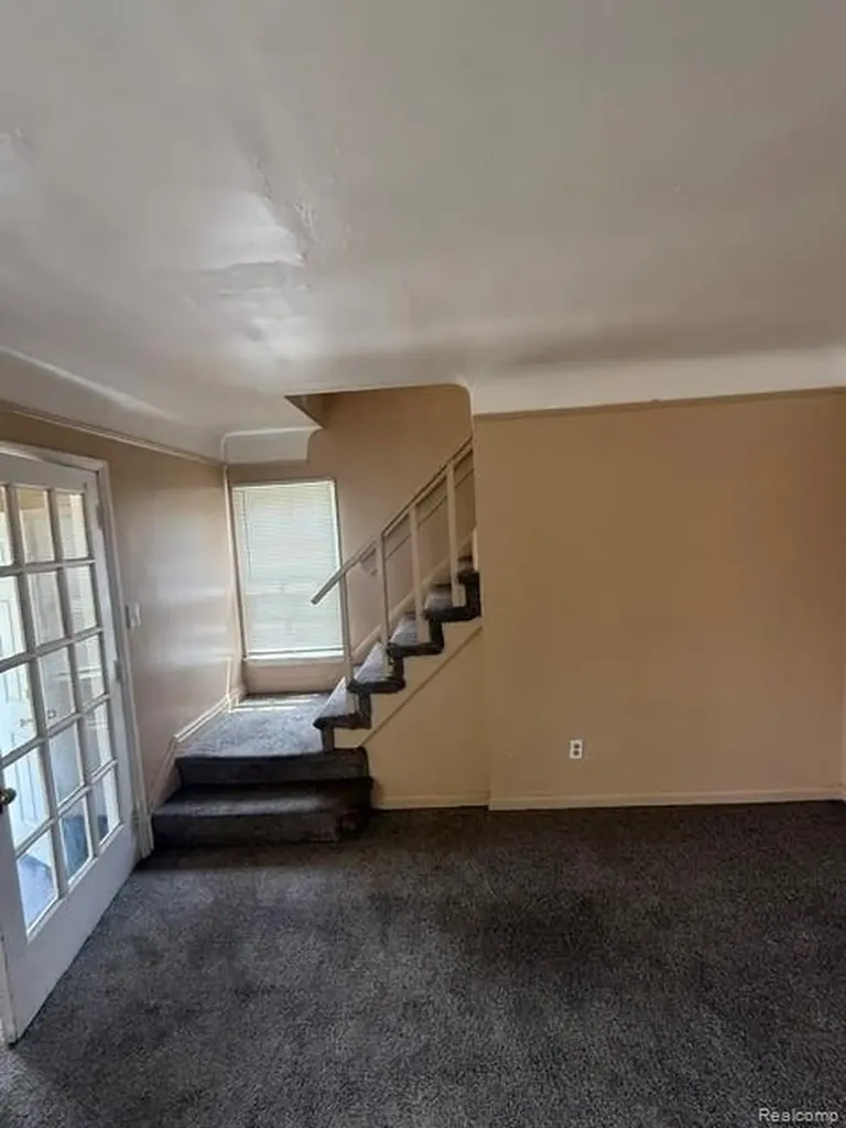 16575 Sussex Street Detroit City MI 48235