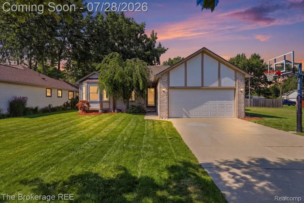 25739 Jeffery Court Chesterfield Township MI 48051