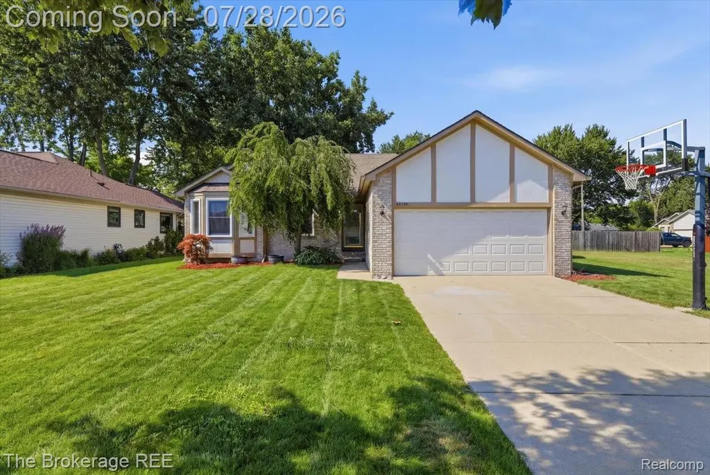 25739 Jeffery Court Chesterfield Township MI 48051