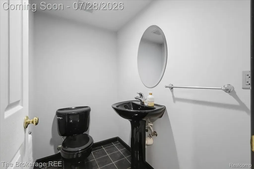 25739 Jeffery Court Chesterfield Township MI 48051