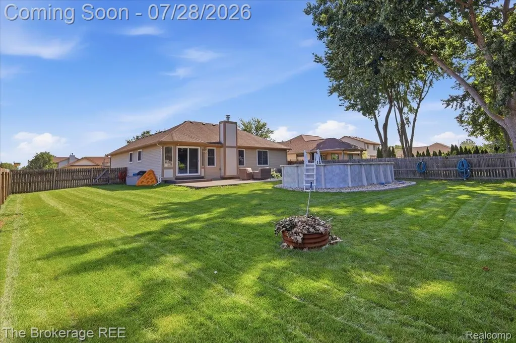 25739 Jeffery Court Chesterfield Township MI 48051