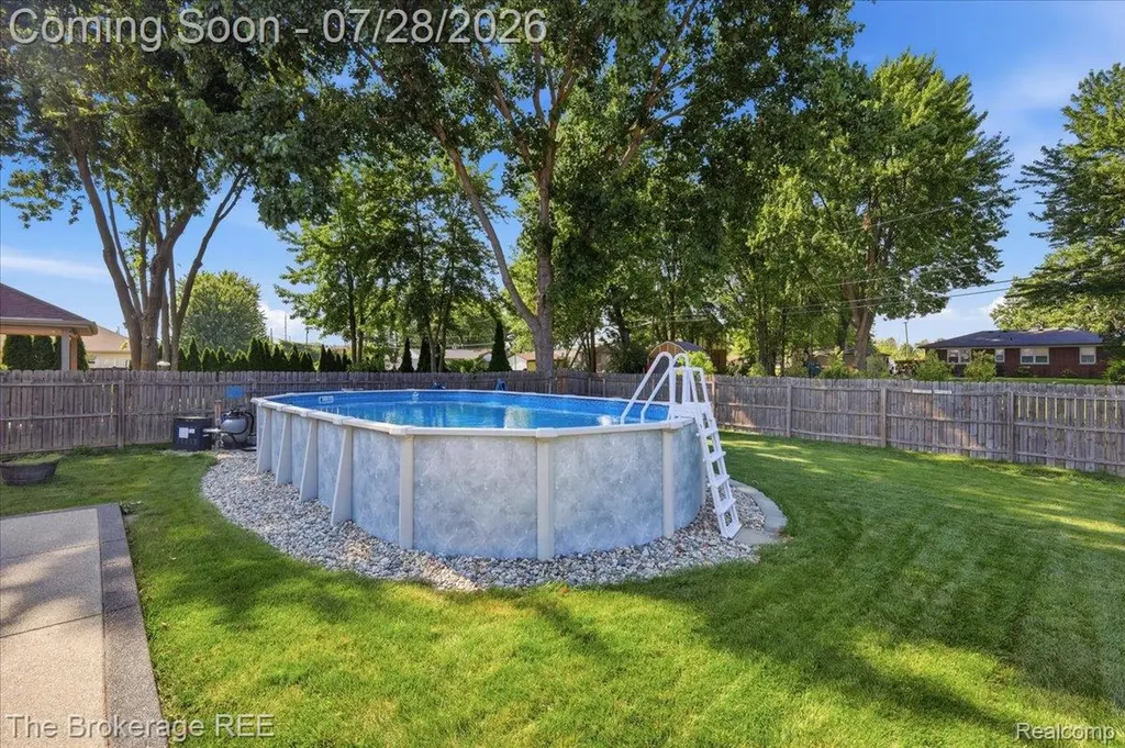 25739 Jeffery Court Chesterfield Township MI 48051