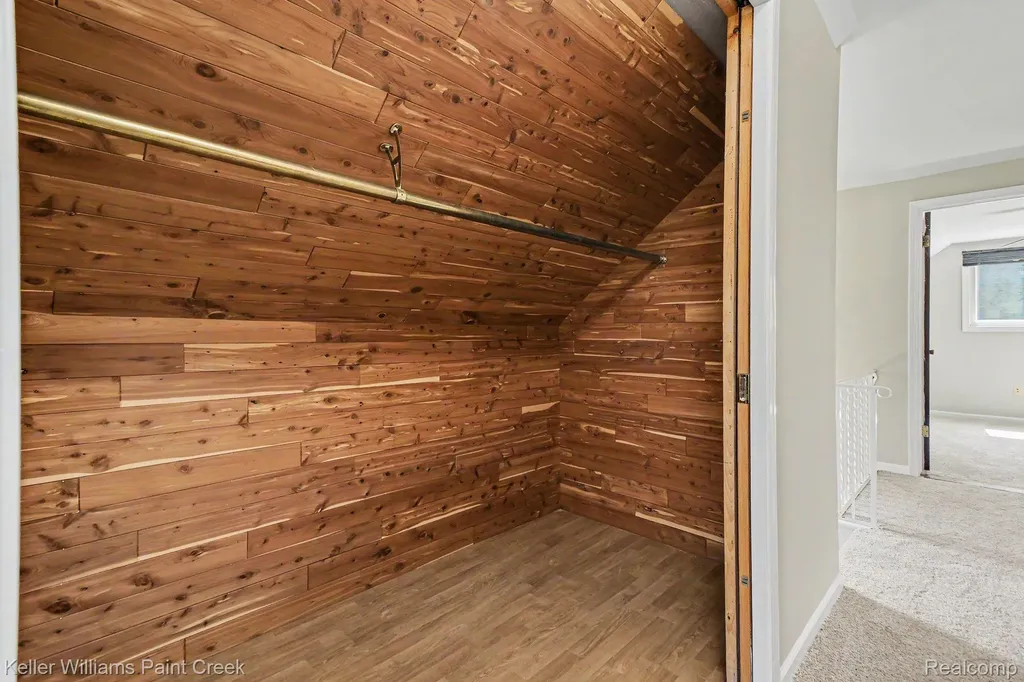 2711 Armstrong Drive Orion Charter Township MI 48360