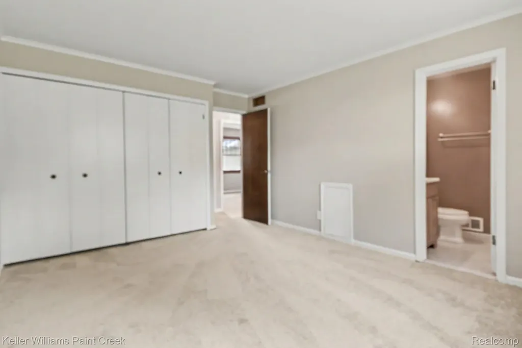 2711 Armstrong Drive Orion Charter Township MI 48360