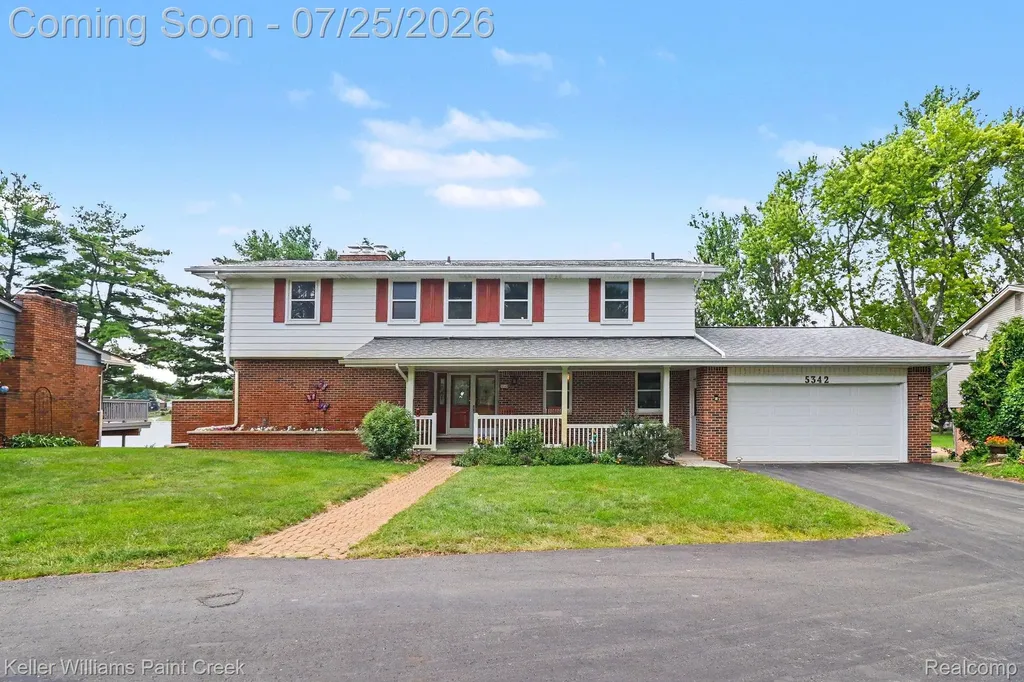 5342 Red Fox Drive Brighton Township MI 48114