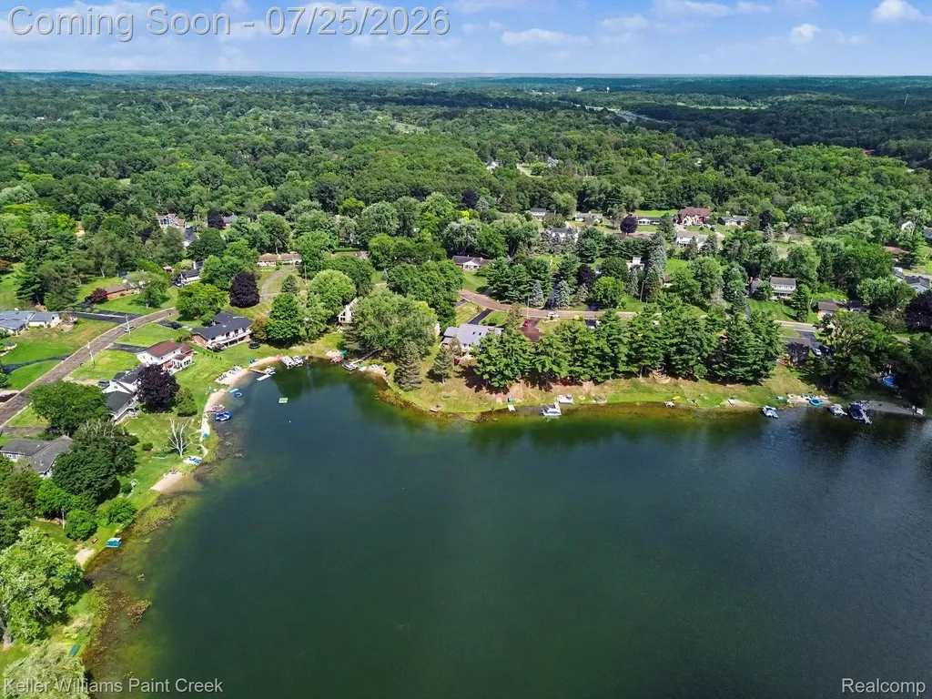 5342 Red Fox Drive Brighton Township MI 48114