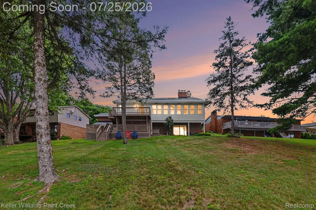 5342 Red Fox Drive Brighton Township MI 48114