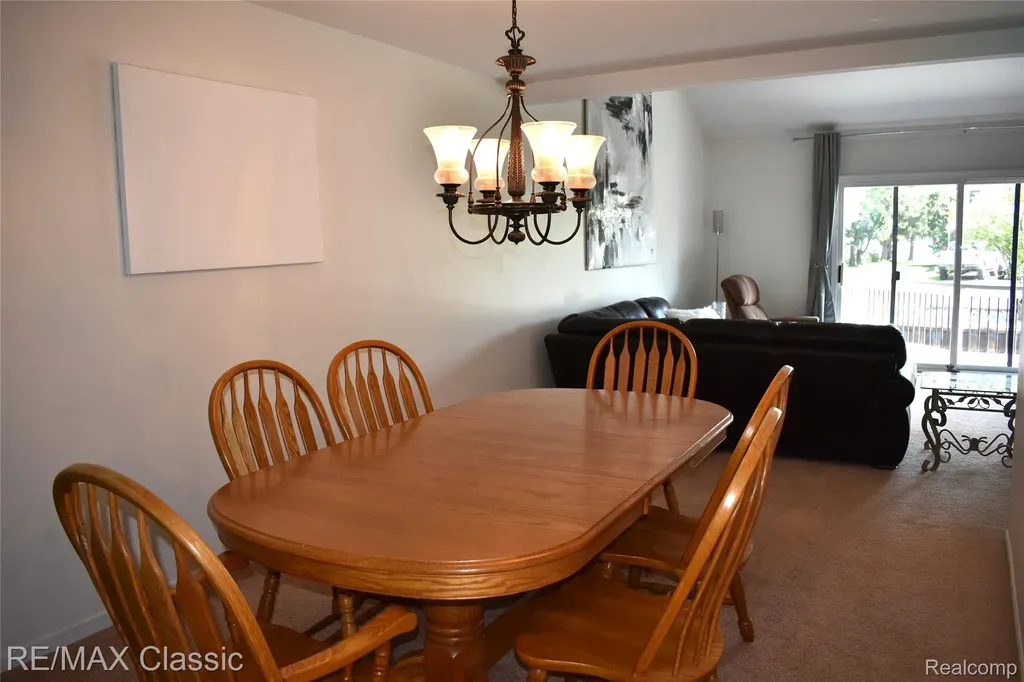 1667 Harbor Cove Novi City MI 48377