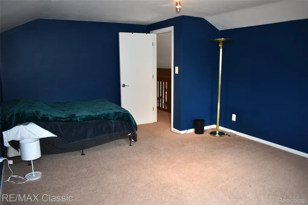 1667 Harbor Cove Novi City MI 48377