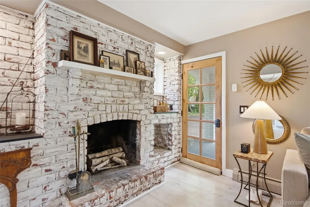 6606 Leytonstone Boulevard West Bloomfield Charter Township MI 48322