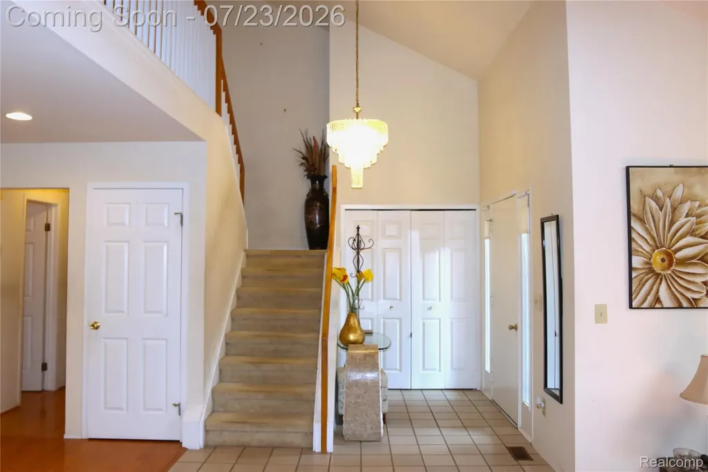 37860 Thames Drive Farmington Hills City MI 48331
