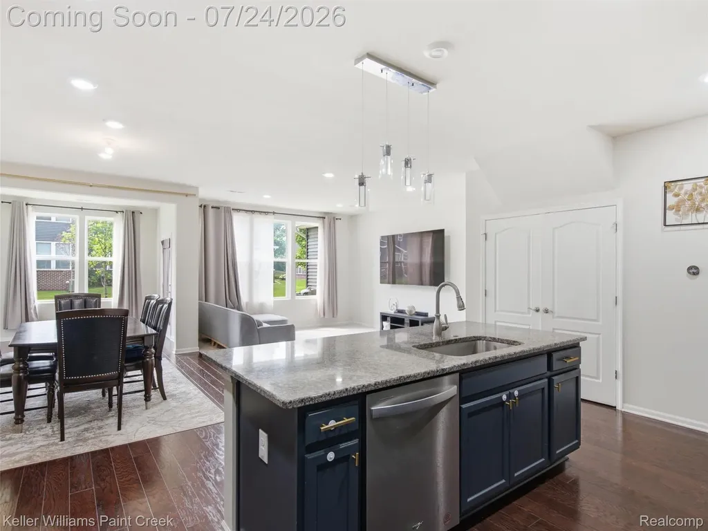4782 Broomfield Way Lake Orion Village MI 48359