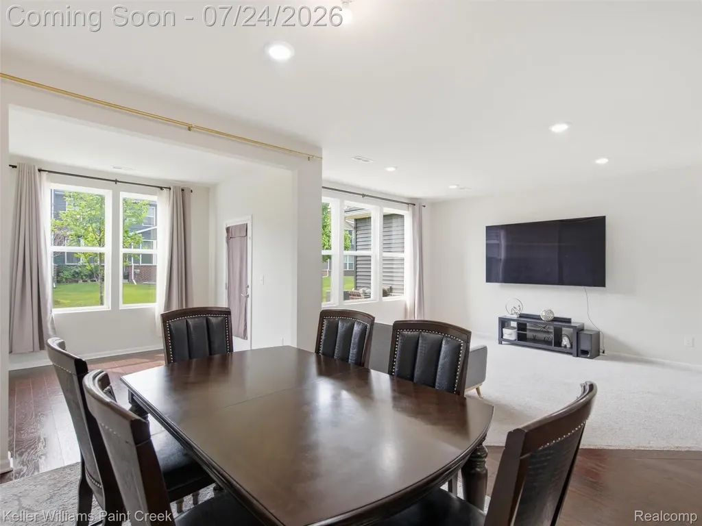 4782 Broomfield Way Lake Orion Village MI 48359