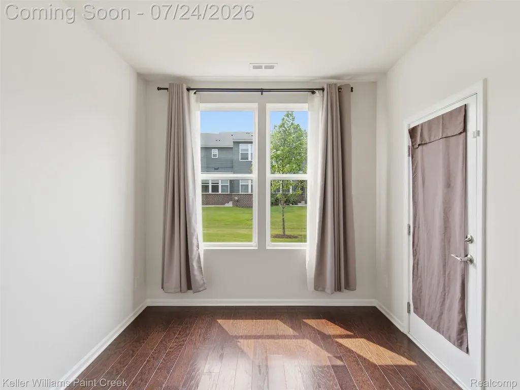 4782 Broomfield Way Lake Orion Village MI 48359