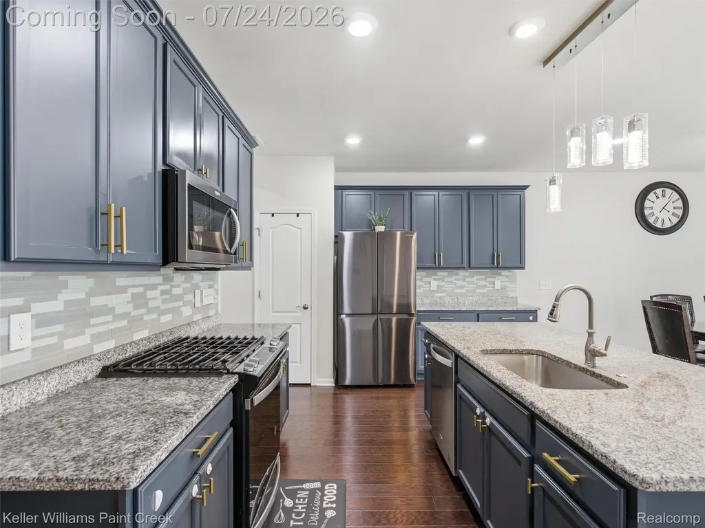 4782 Broomfield Way Lake Orion Village MI 48359