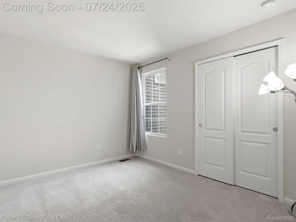 4782 Broomfield Way Lake Orion Village MI 48359