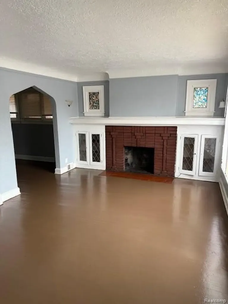 15920-22 Turner Street Detroit City MI 48238