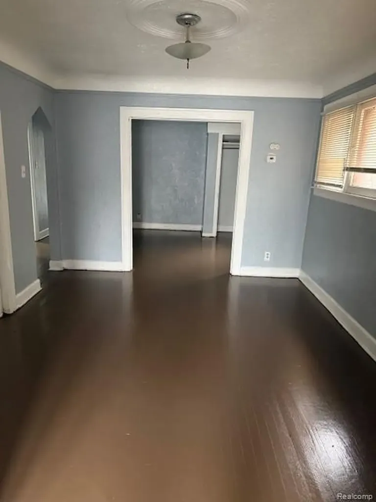 15920-22 Turner Street Detroit City MI 48238