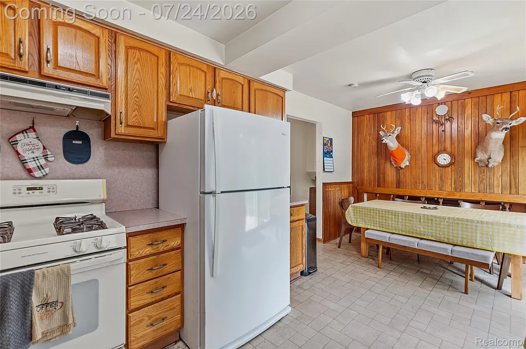 5108 Shelbyshire Drive Shelby Charter Township MI 48316