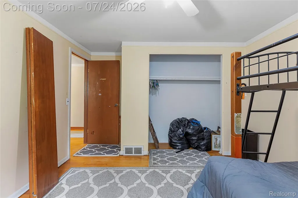 5108 Shelbyshire Drive Shelby Charter Township MI 48316