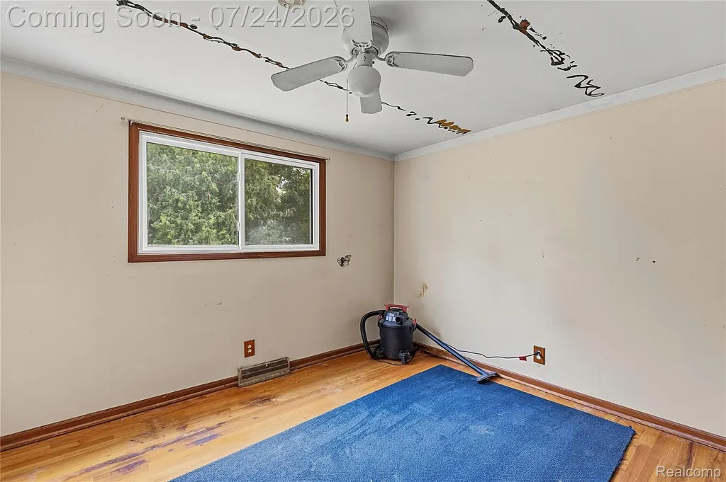 5108 Shelbyshire Drive Shelby Charter Township MI 48316