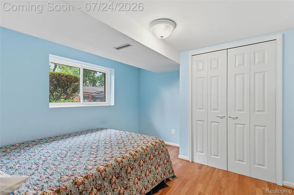 5108 Shelbyshire Drive Shelby Charter Township MI 48316