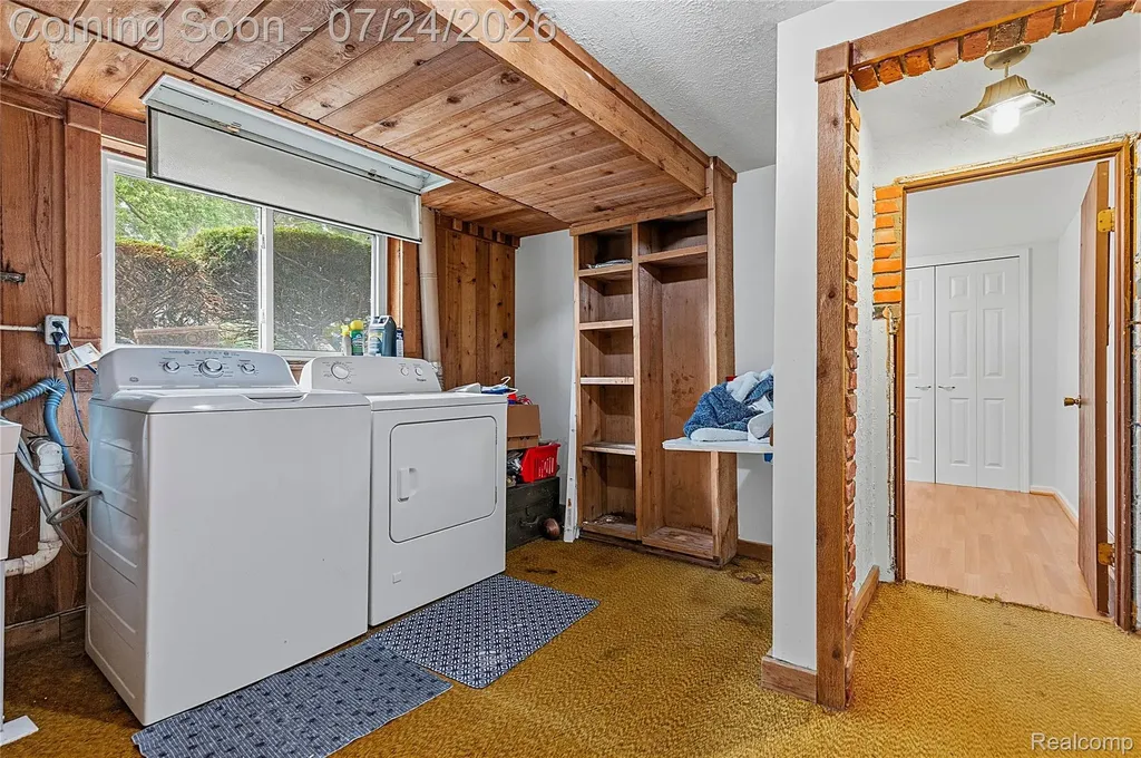 5108 Shelbyshire Drive Shelby Charter Township MI 48316