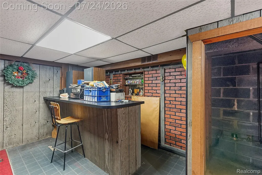 5108 Shelbyshire Drive Shelby Charter Township MI 48316
