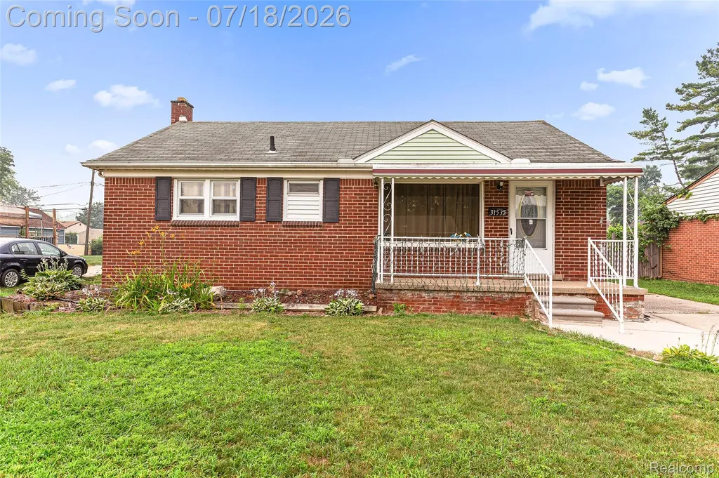 31535 Rush Street Garden City City MI 48135