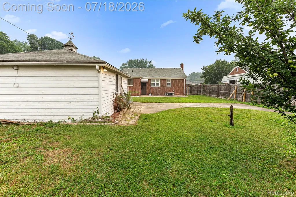 31535 Rush Street Garden City City MI 48135