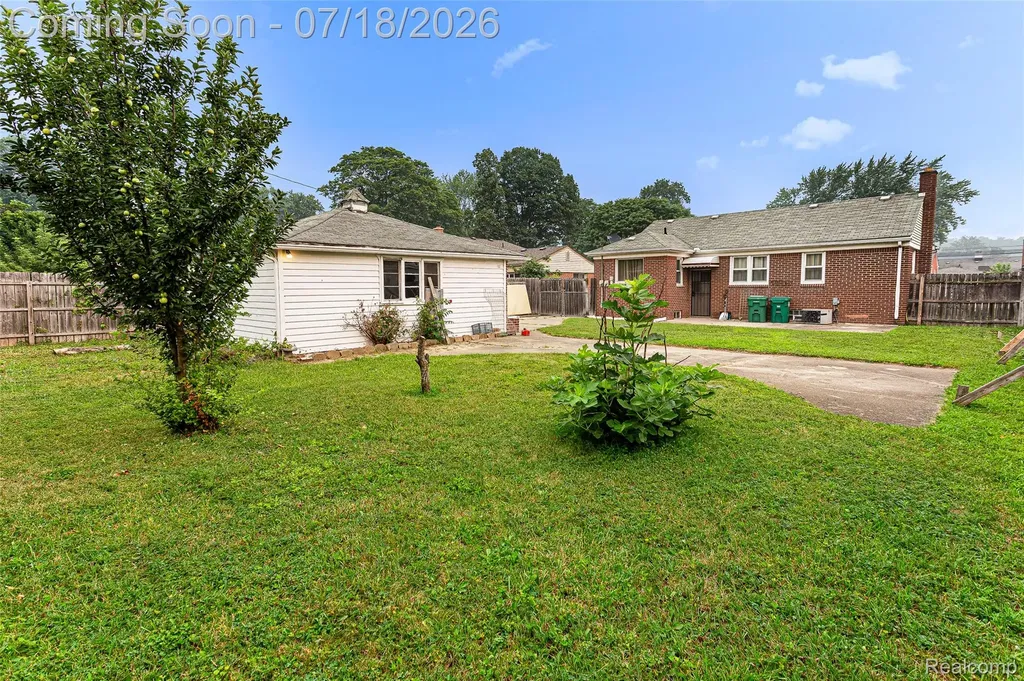 31535 Rush Street Garden City City MI 48135