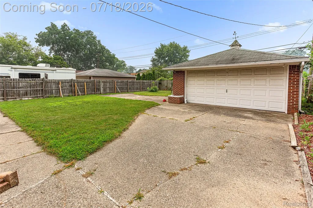 31535 Rush Street Garden City City MI 48135