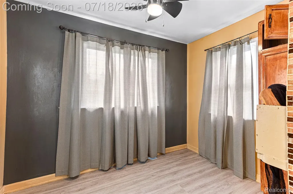 31535 Rush Street Garden City City MI 48135
