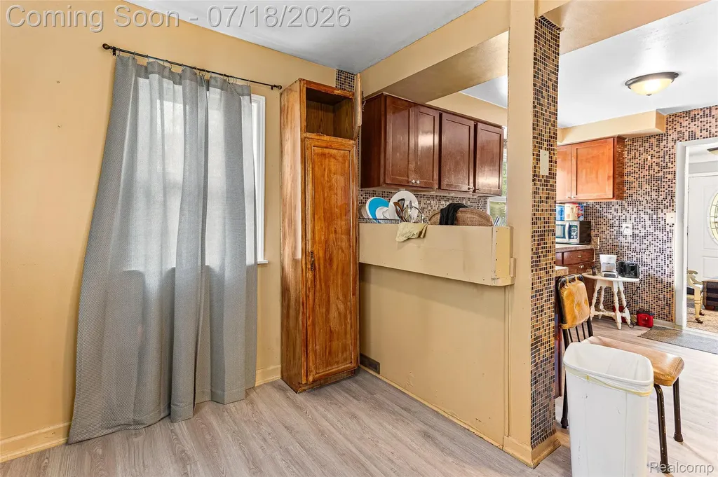 31535 Rush Street Garden City City MI 48135