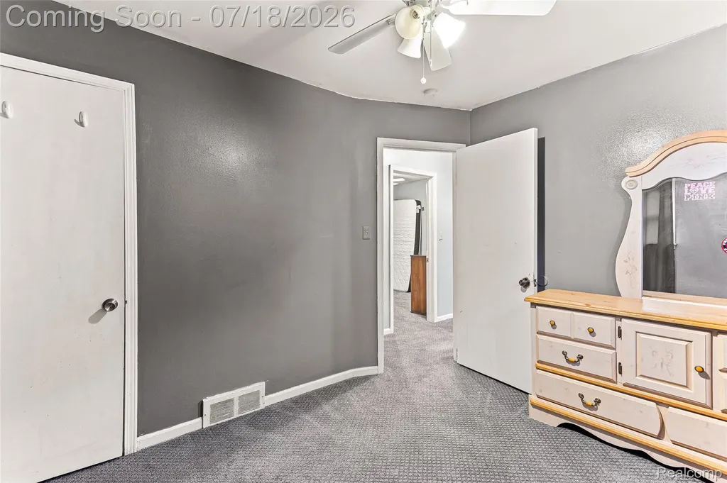 31535 Rush Street Garden City City MI 48135