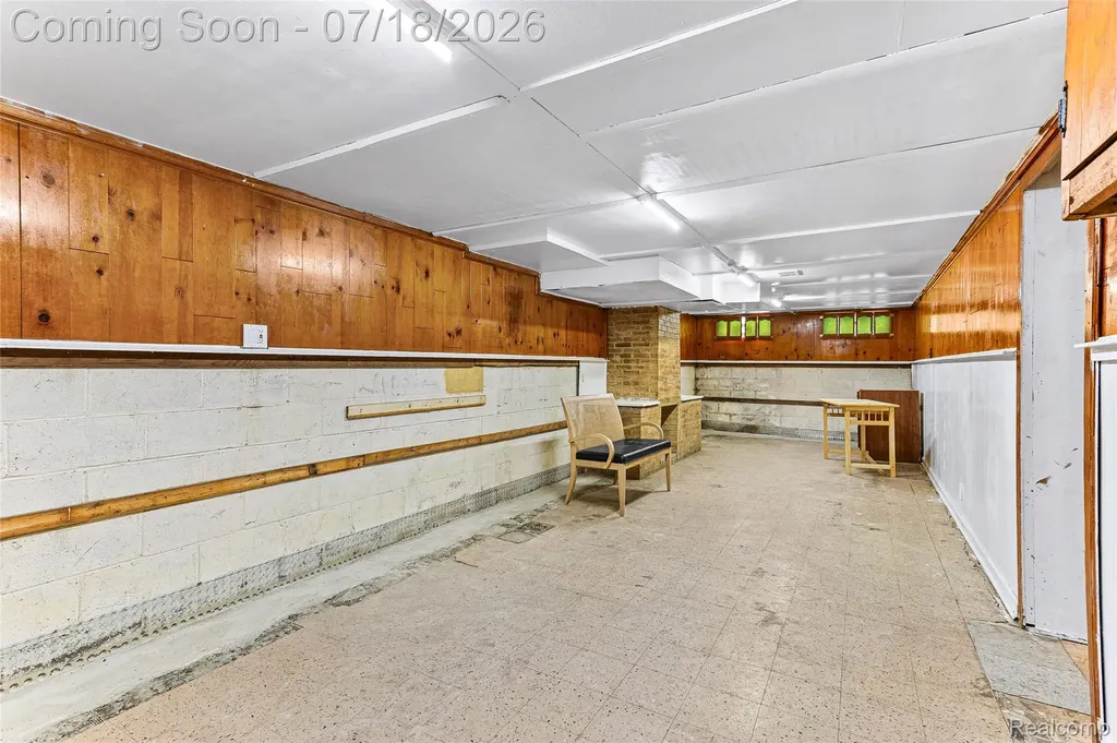 31535 Rush Street Garden City City MI 48135