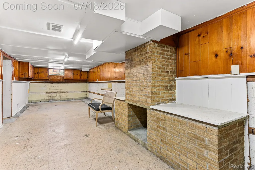 31535 Rush Street Garden City City MI 48135