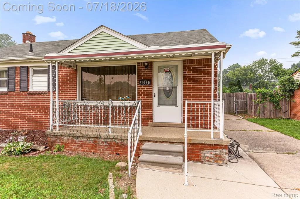 31535 Rush Street Garden City City MI 48135