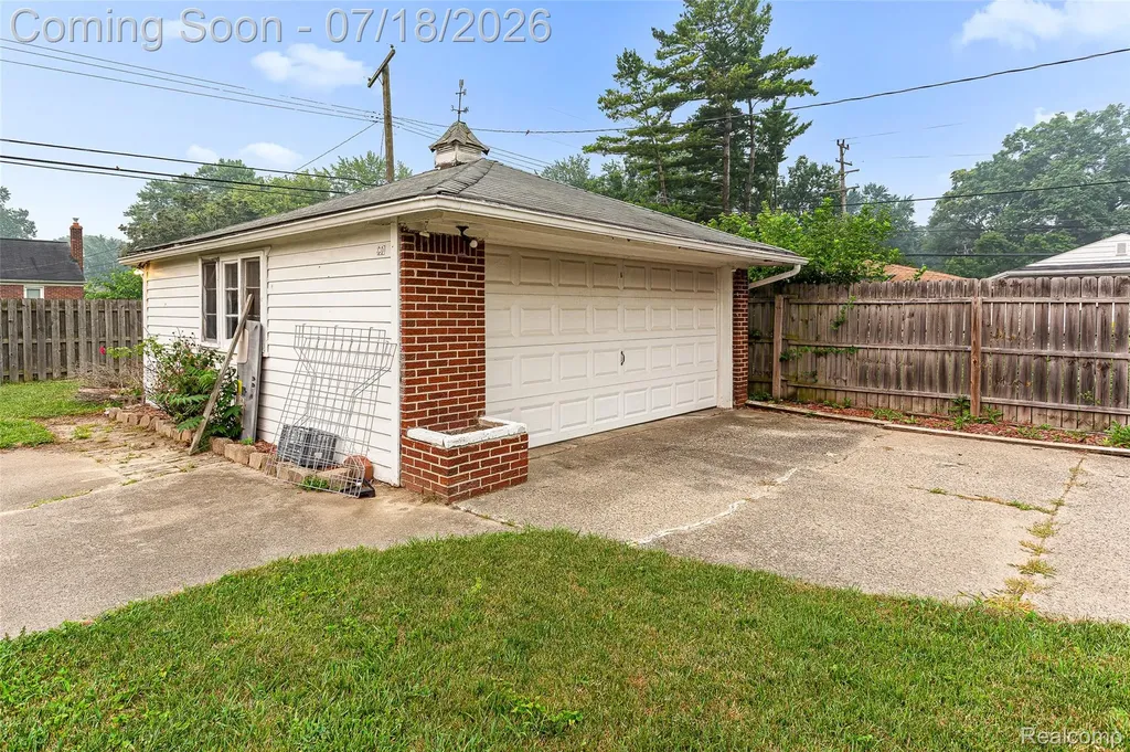 31535 Rush Street Garden City City MI 48135