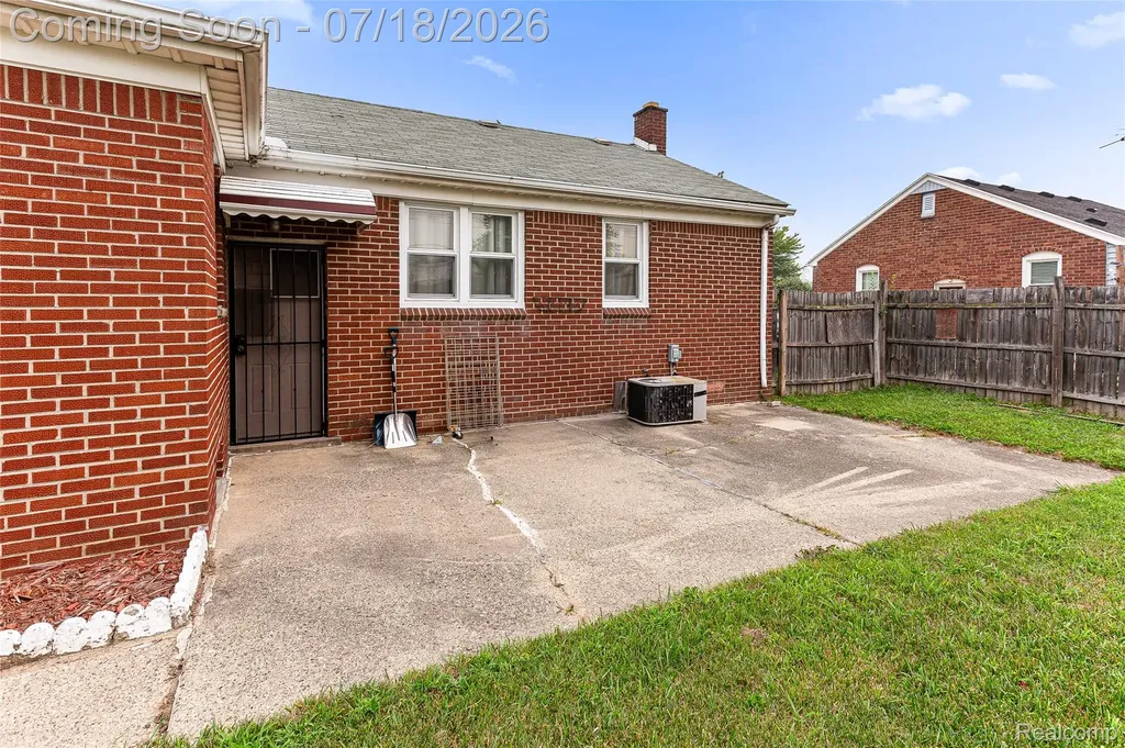 31535 Rush Street Garden City City MI 48135