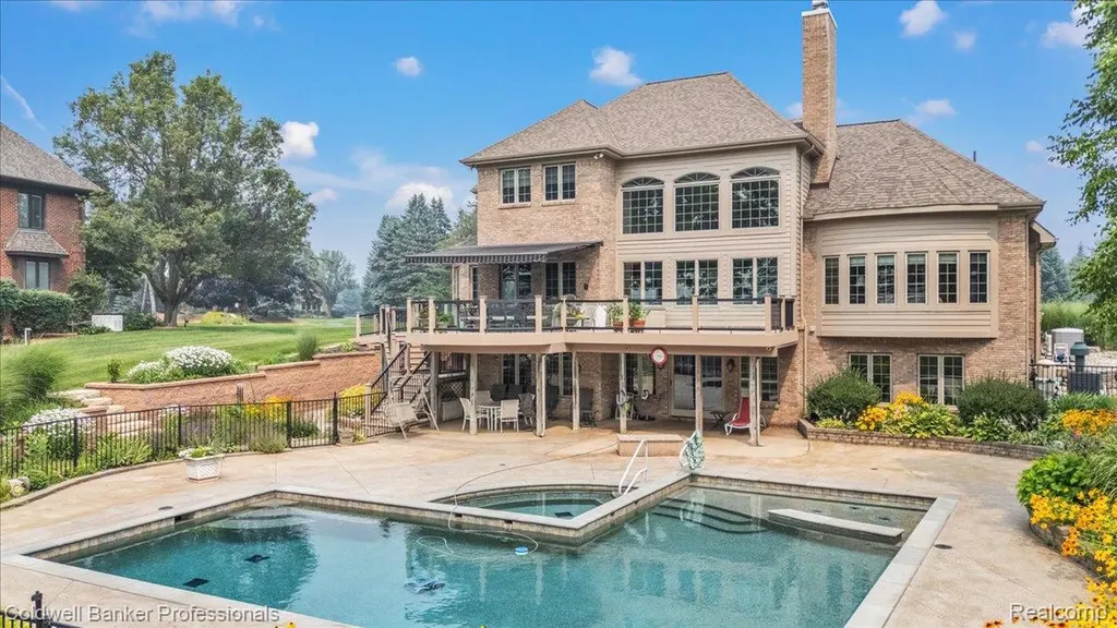 718 Shrewsbury Drive Orion Charter Township MI 48348