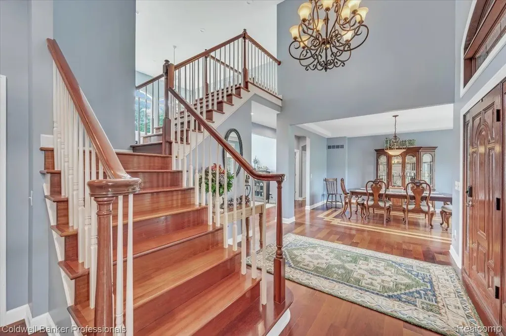 718 Shrewsbury Drive Orion Charter Township MI 48348