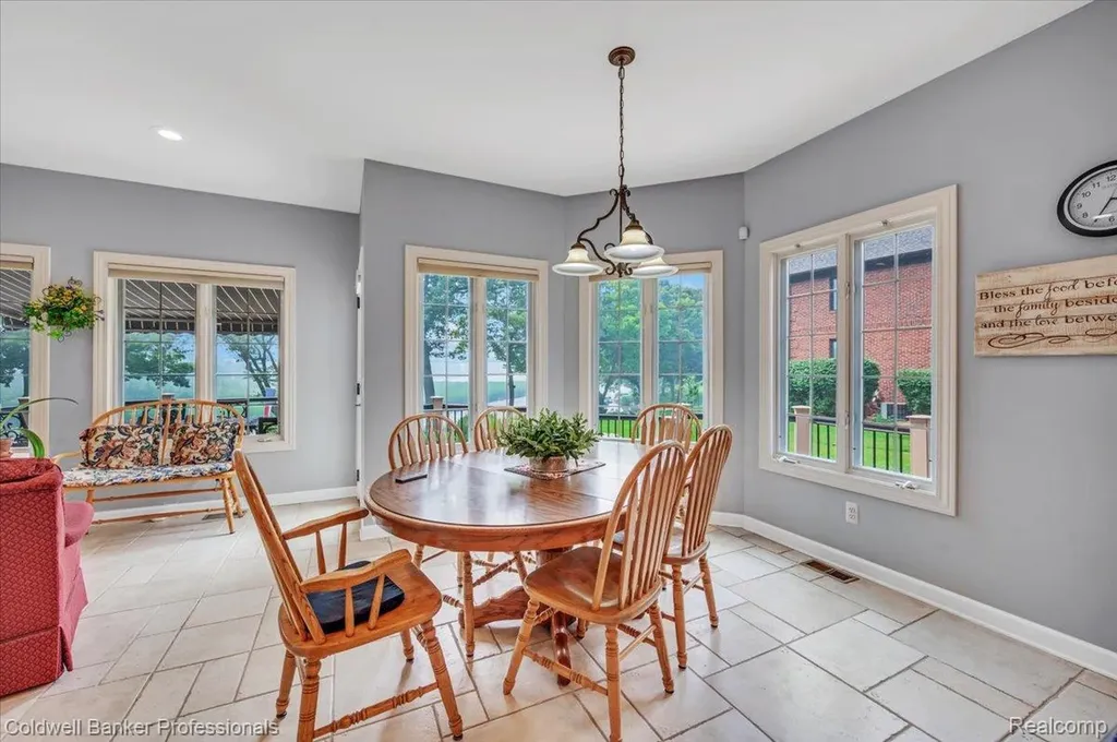 718 Shrewsbury Drive Orion Charter Township MI 48348