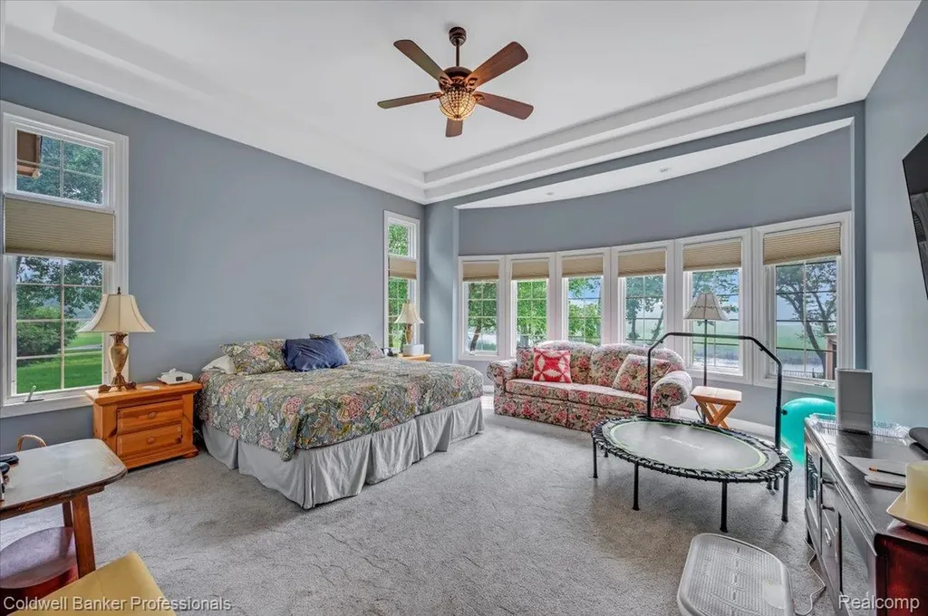 718 Shrewsbury Drive Orion Charter Township MI 48348