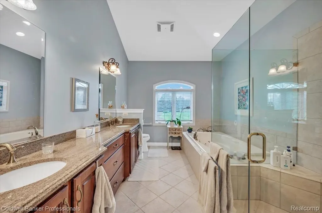 718 Shrewsbury Drive Orion Charter Township MI 48348