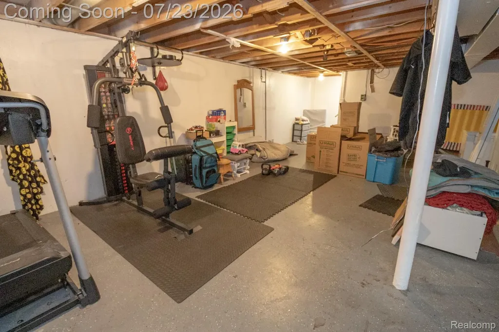 34011 Majestic Street Westland City MI 48185