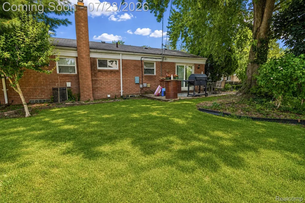 34011 Majestic Street Westland City MI 48185